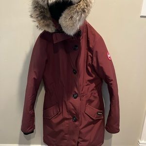 Canada Goose Coat, Size Large, gorgeous maroon color